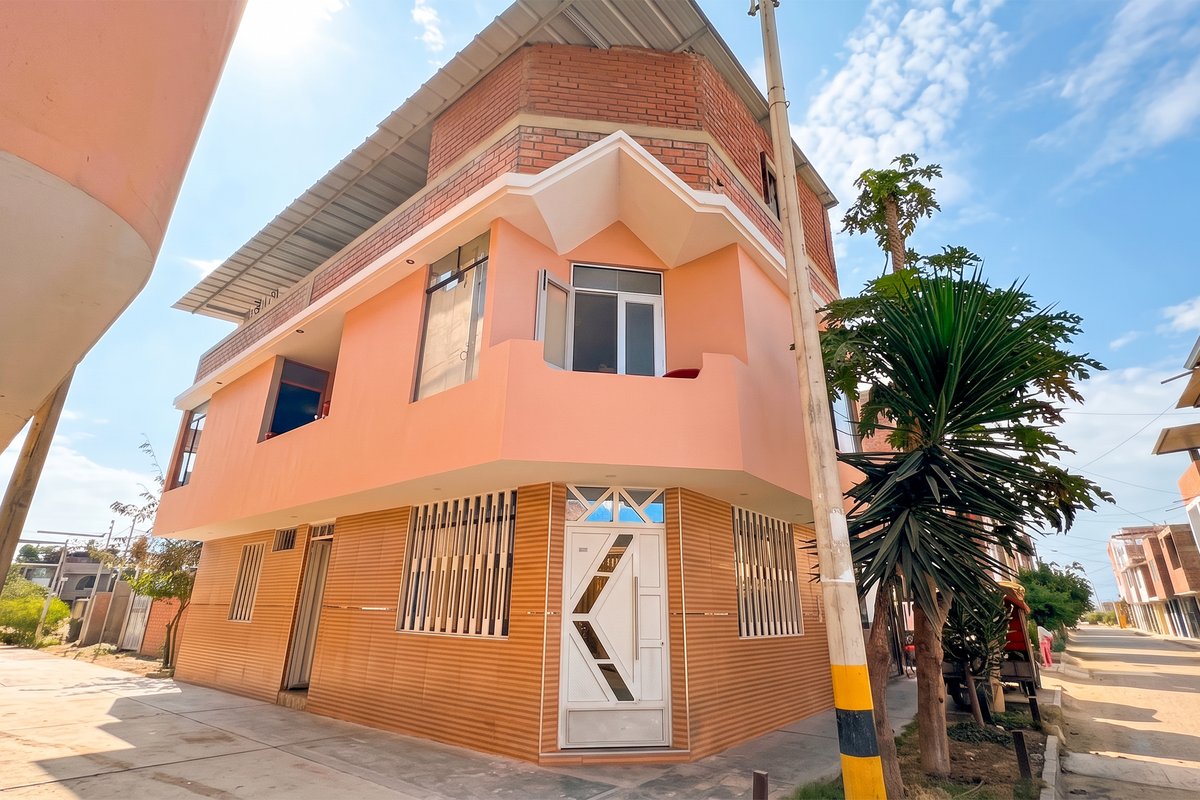 Casa de 3 pisos en Condominio Sol de Chepén