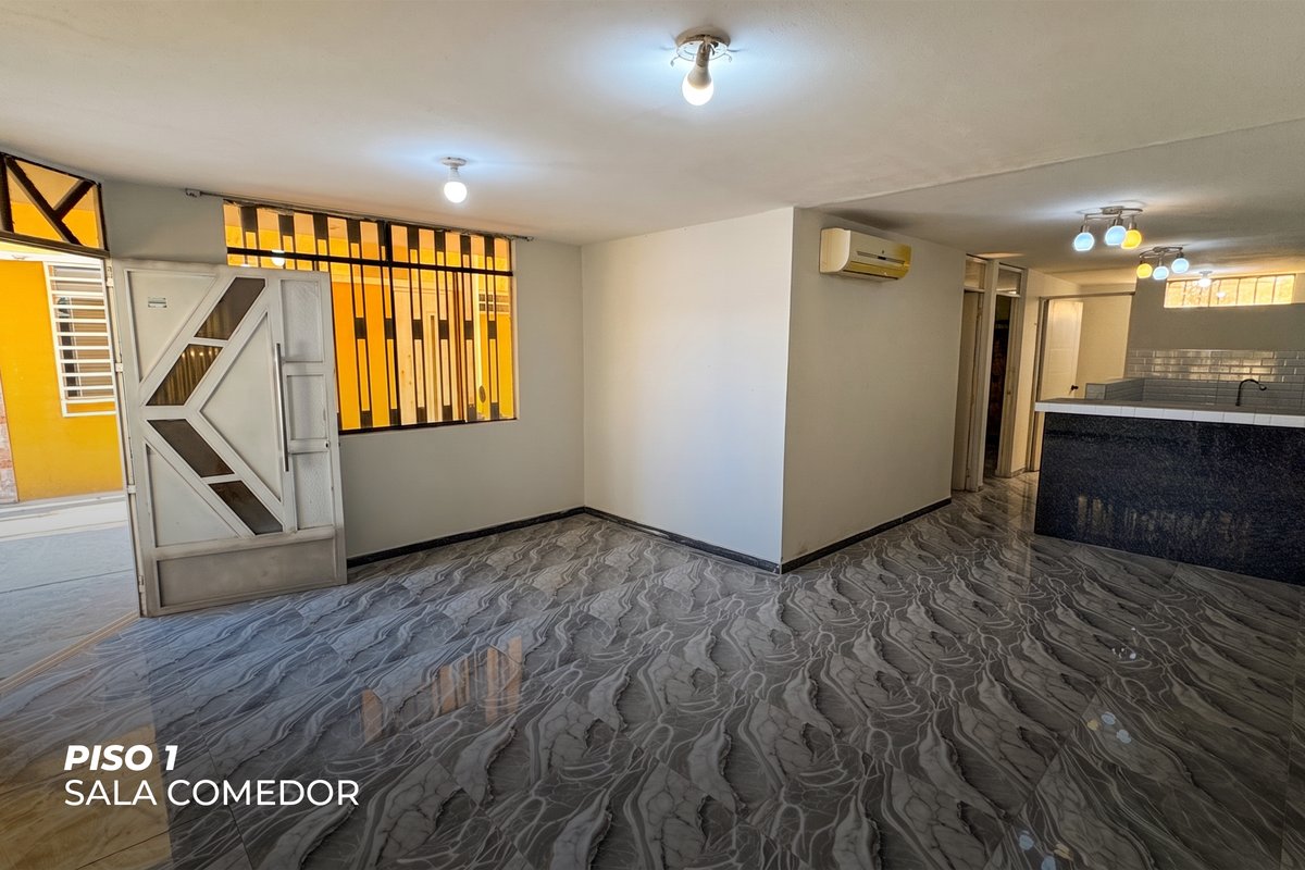 Casa de 3 pisos en Condominio Sol de Chepén